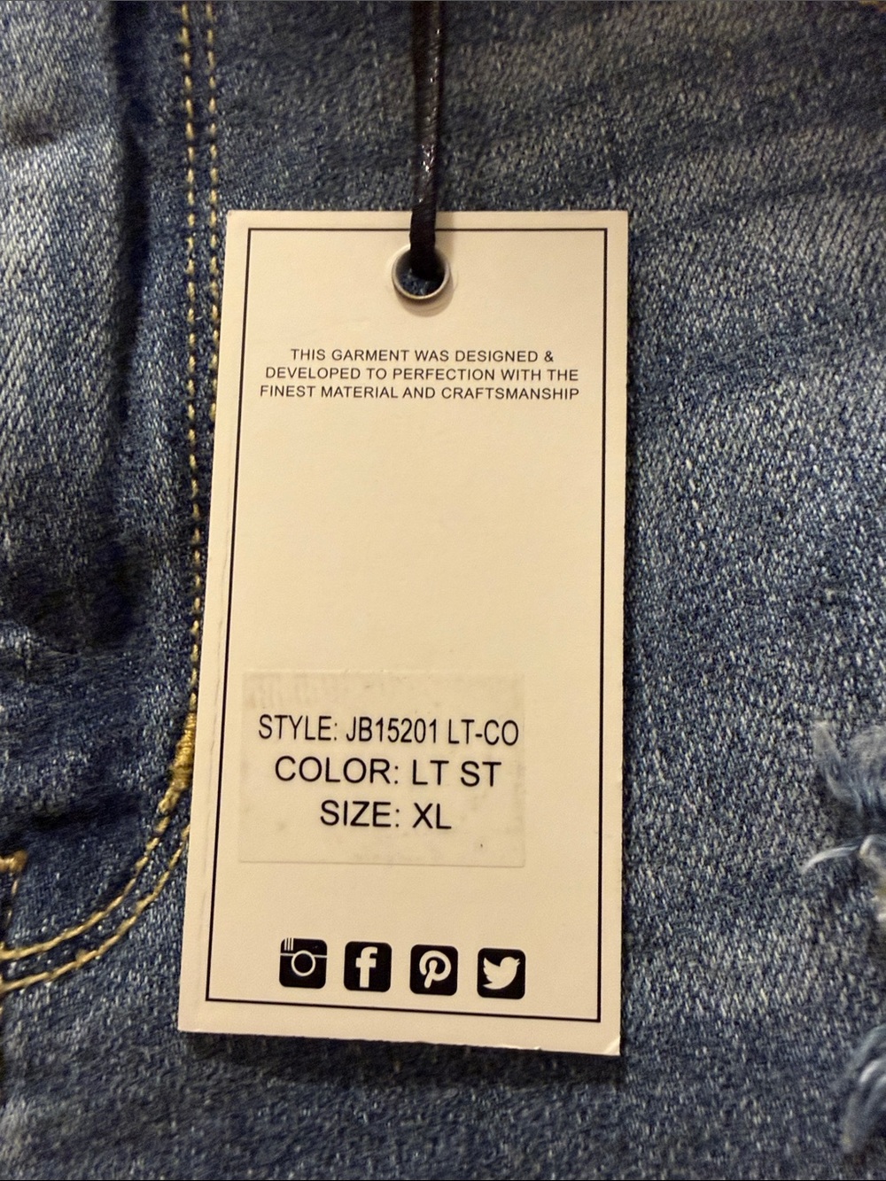 Judy Blue Medium Wash Distressed Jean Short Size XL - Picture 2 of 6